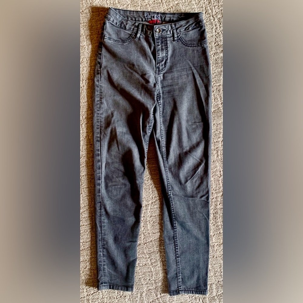 DESI Maggie Jeans  Slim Fit Faded Black Wash Size 4